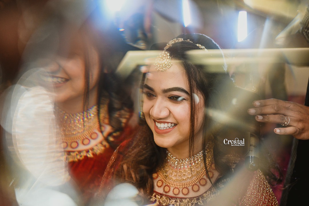 kerala bride laughing candid photography
