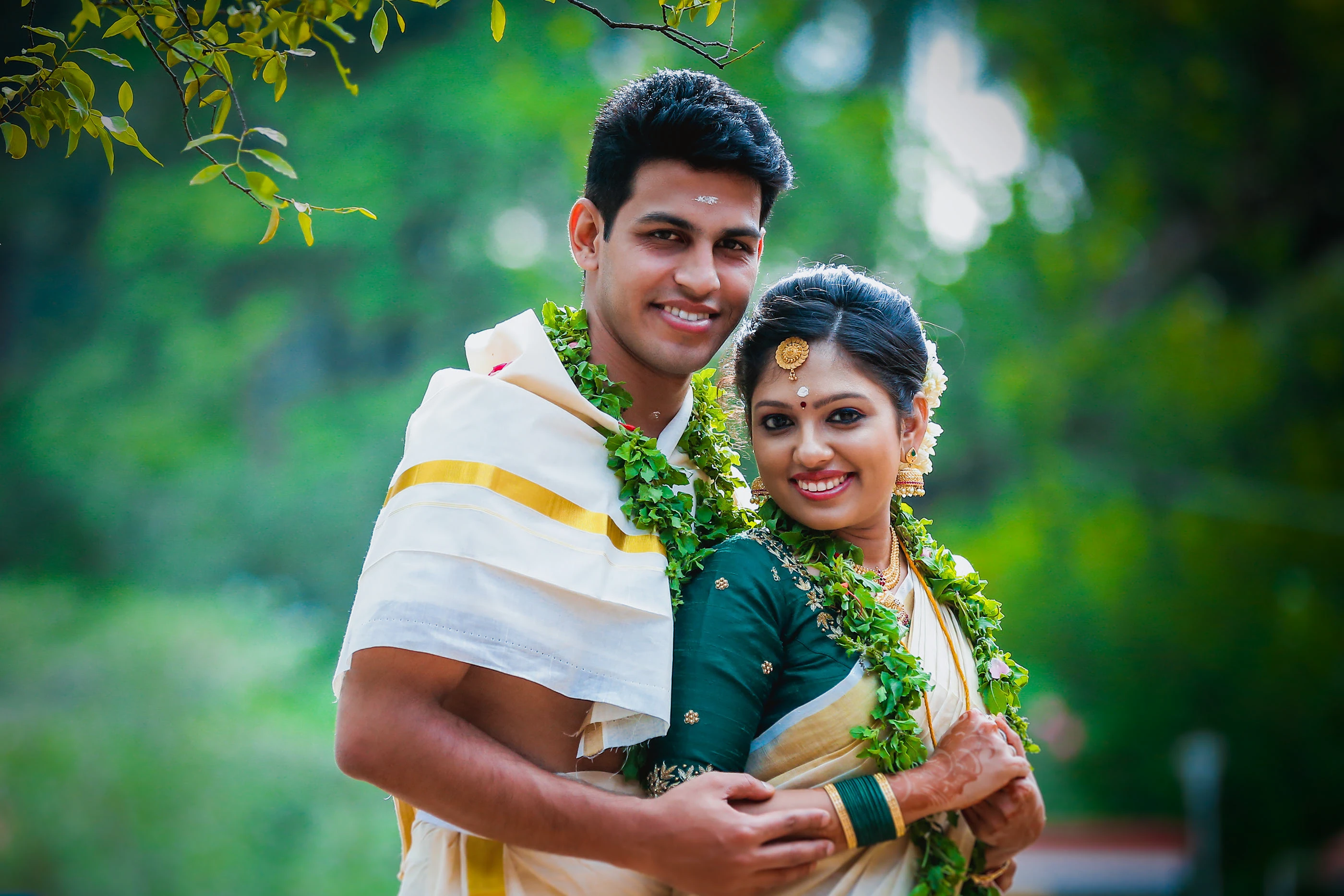 Arjun & Ananya’s Candid Wedding in Kasaragod: A Heartfelt Story